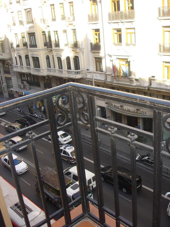 Hostal Avenida Madri Exterior foto